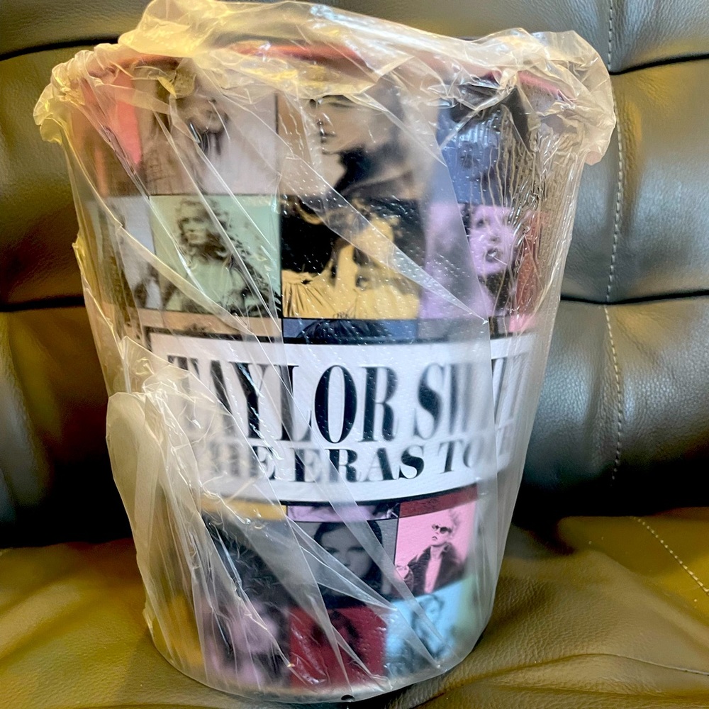 TAYLOR SWIFT PINK POPCORN TIN! (BRAND NEW) NEVER USED!THE ERAS MOVIE POPCORN TIN